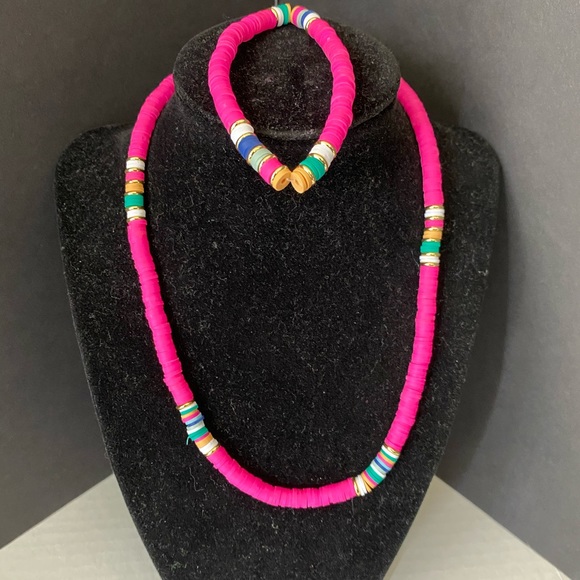 Necklace and bracelet set - Picture 8 of 8